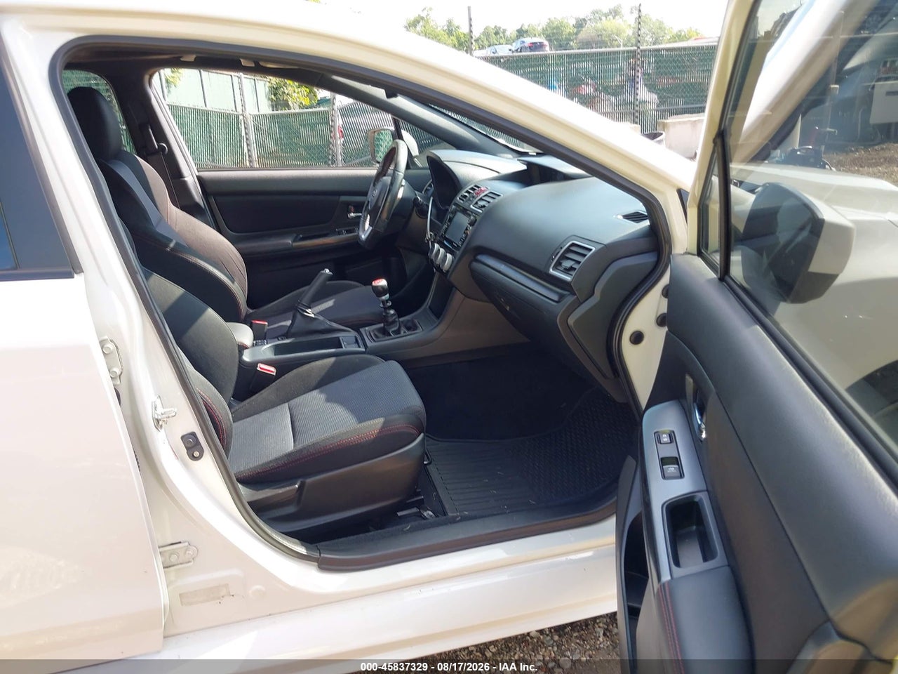 2017 SUBARU WRX PREMIUM · 5/11