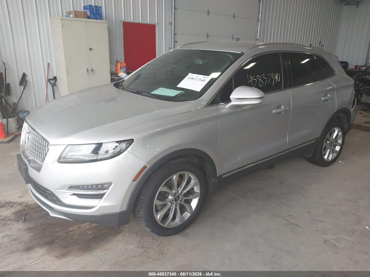 2019 LINCOLN MKC SELECT · 2/10