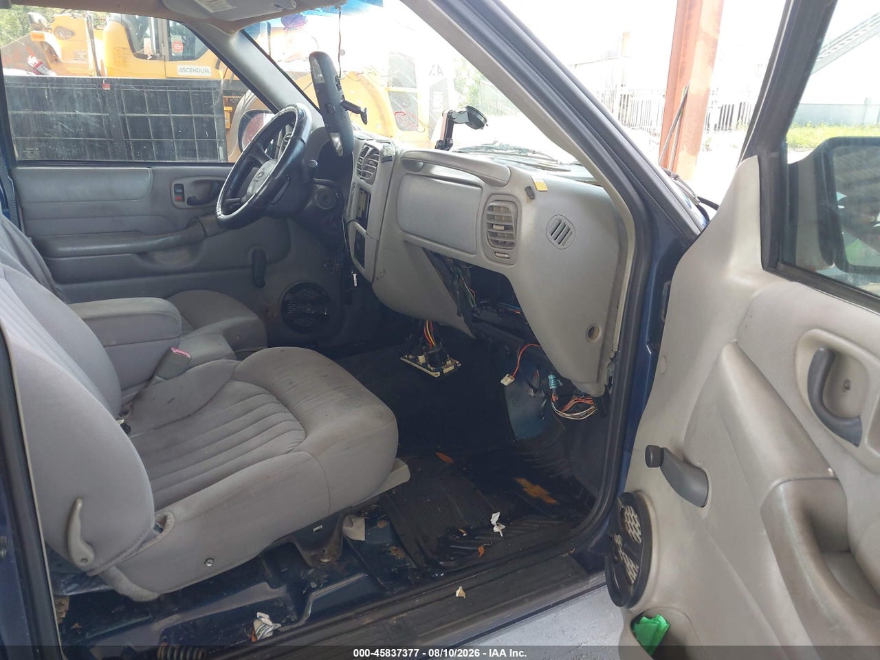 2003 CHEVROLET S-10 LS · 5/11