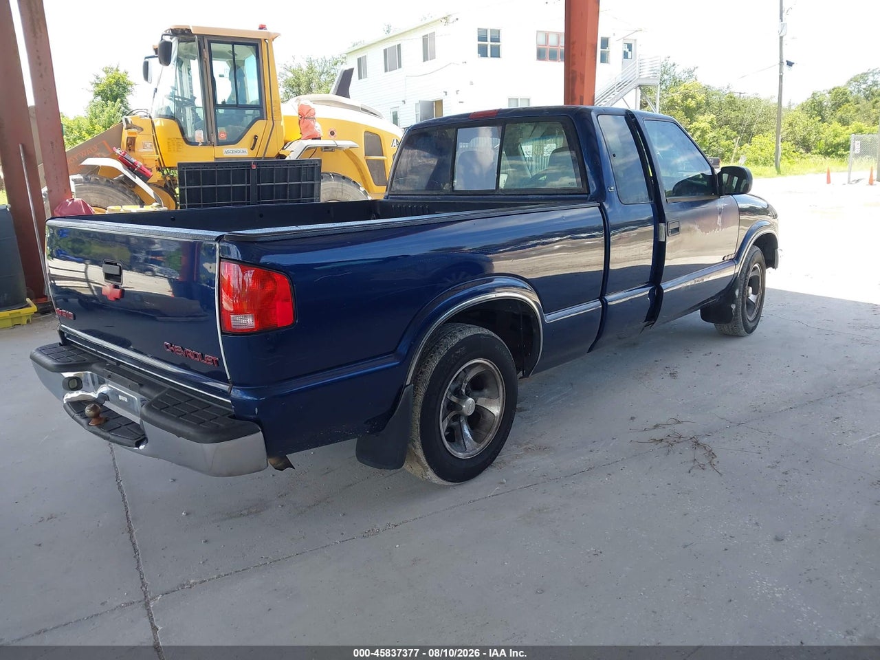 2003 CHEVROLET S-10 LS · 4/11