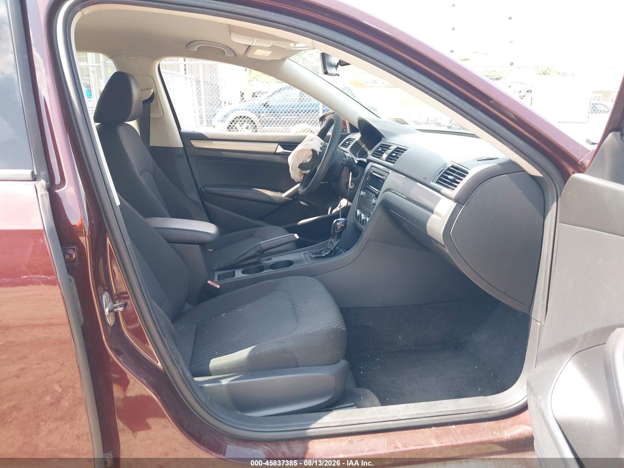 2012 VOLKSWAGEN PASSAT 2.5L S · 5/11