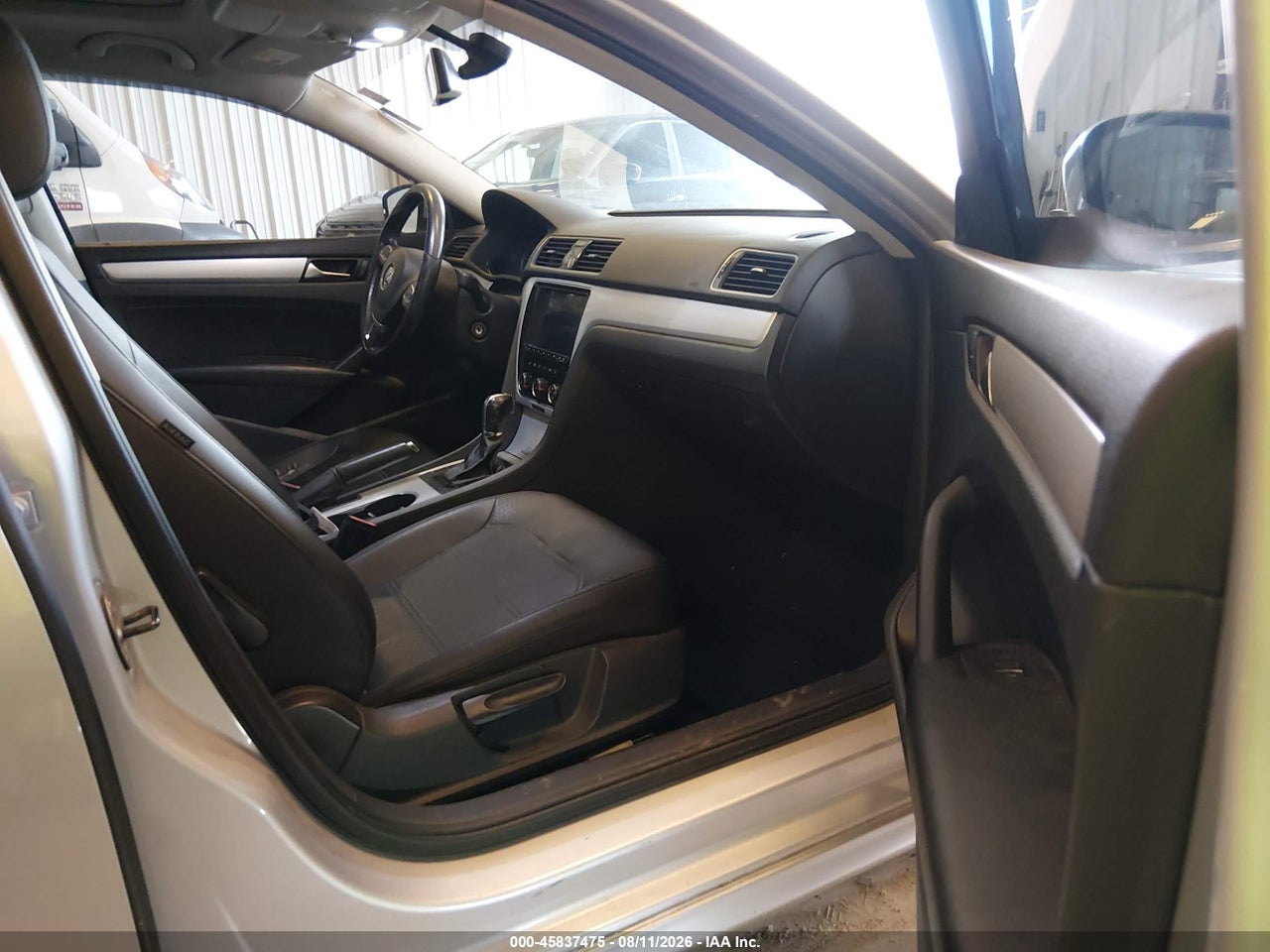 2013 VOLKSWAGEN PASSAT 2.0L TDI SE · 5/11