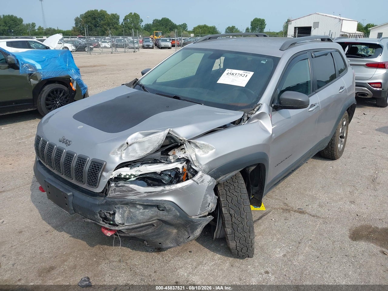 2019 JEEP CHEROKEE TRAILHAWK · 2/11