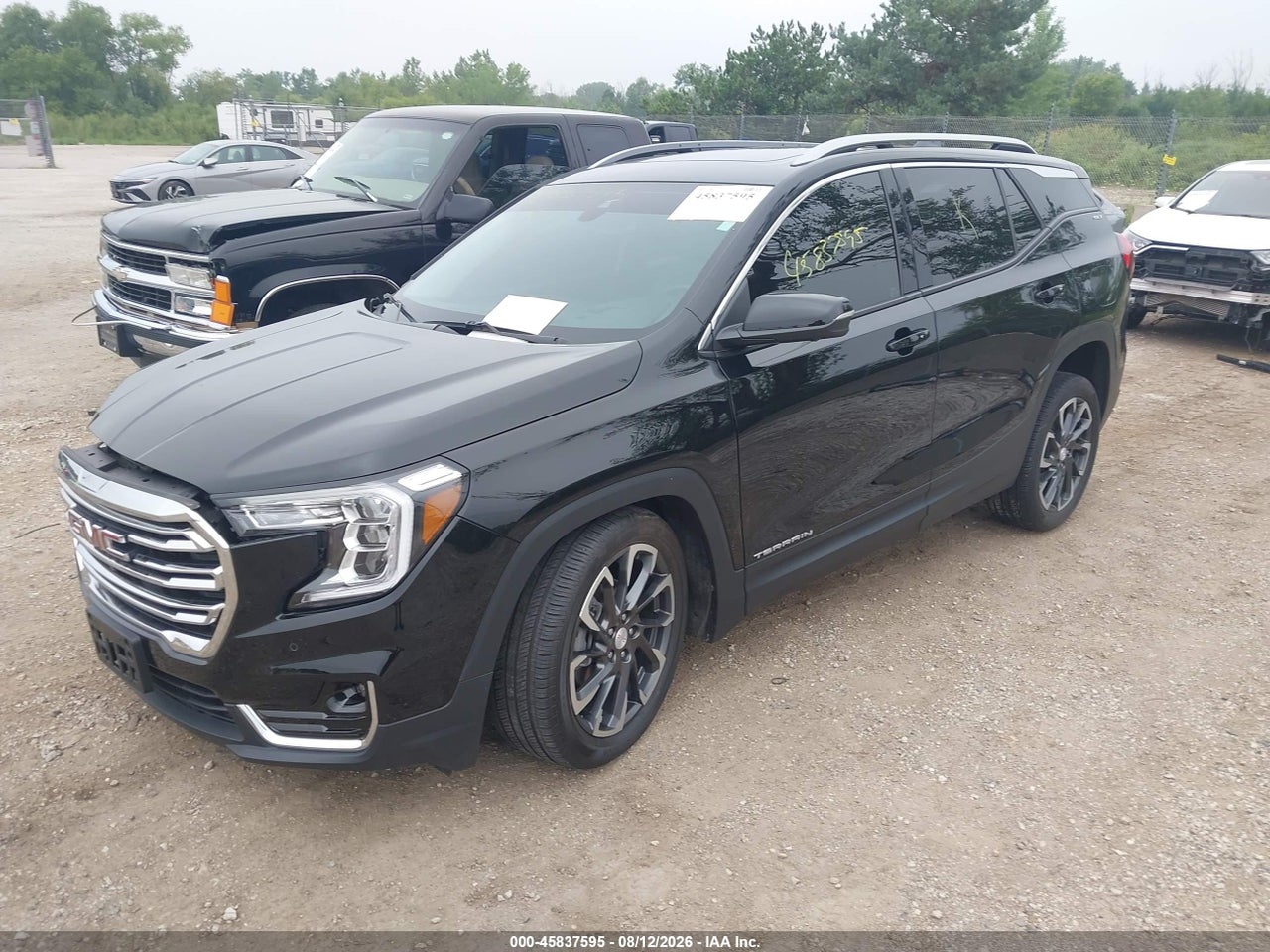 2024 GMC TERRAIN AWD SLT · 2/11