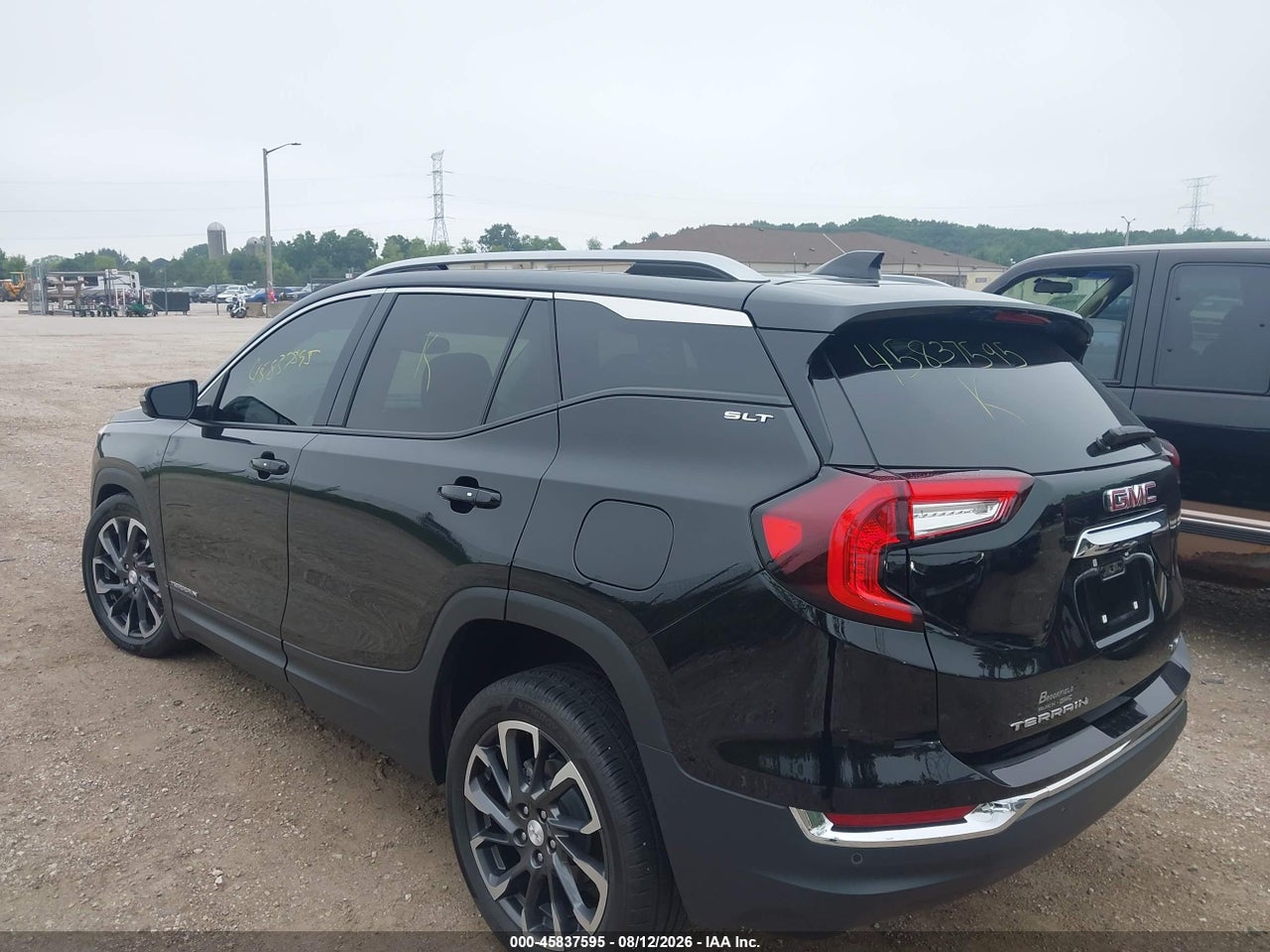 2024 GMC TERRAIN AWD SLT · 3/11