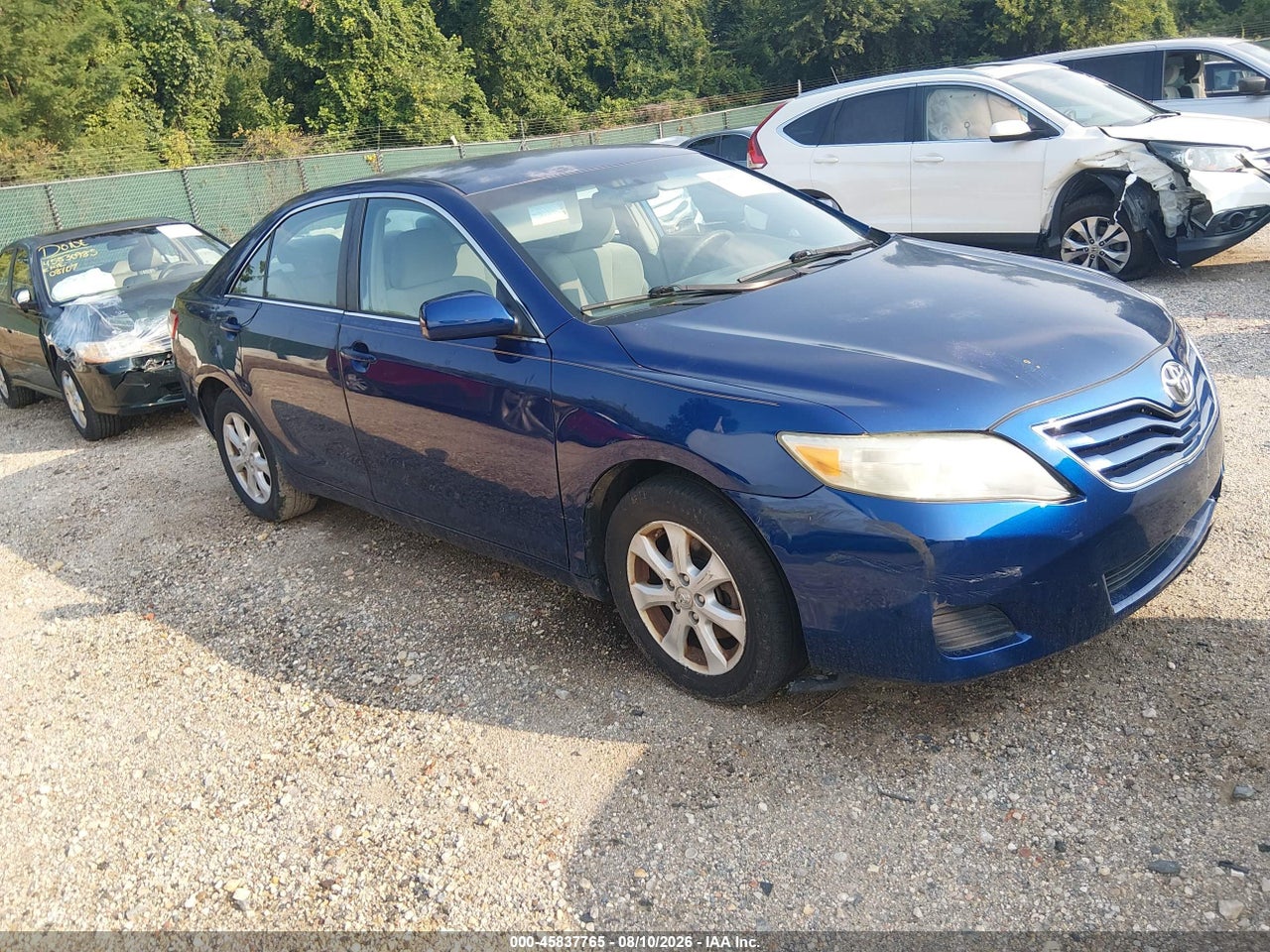 4T1BF3EK6BU****** · 2011 TOYOTA CAMRY LE