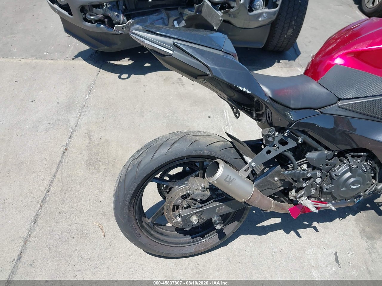 2024 KAWASAKI EX500 · 4/11