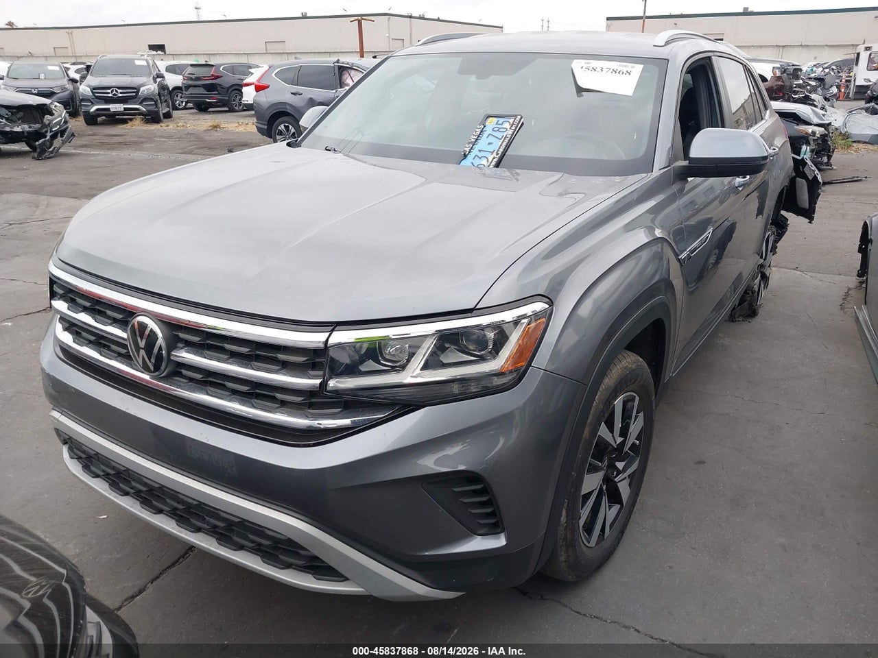 2022 VOLKSWAGEN ATLAS CROSS SPORT 2.0T SE · 2/11