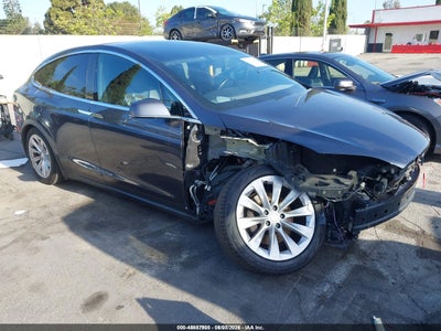 5YJXCBE28JF****** · 2018 TESLA MODEL X 100D/75D/P100D