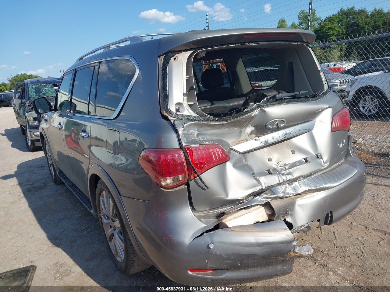 2012 INFINITI QX56 · 3/11