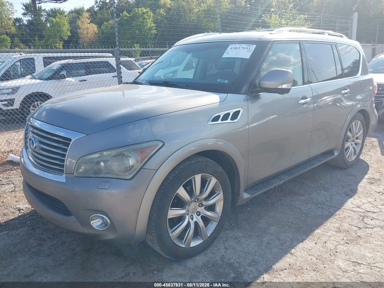 2012 INFINITI QX56 · 2/11