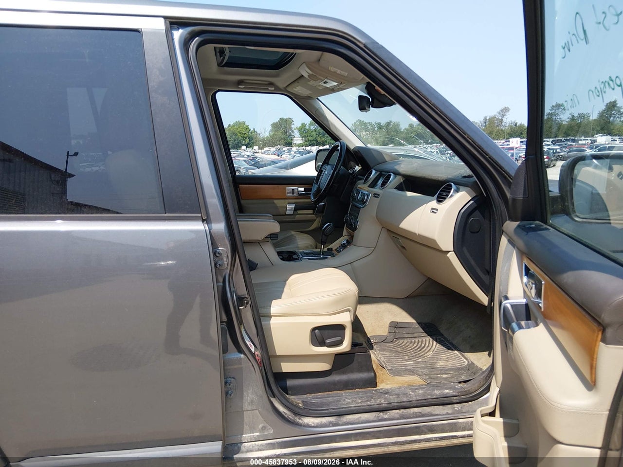 2013 LAND ROVER LR4 · 5/11