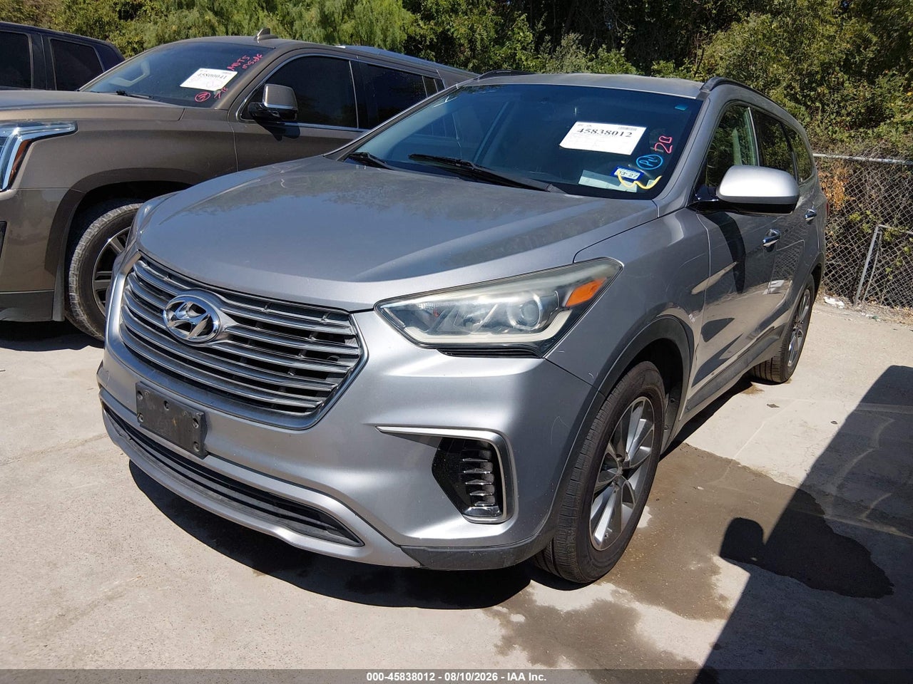 2018 HYUNDAI SANTA FE SE · 2/11