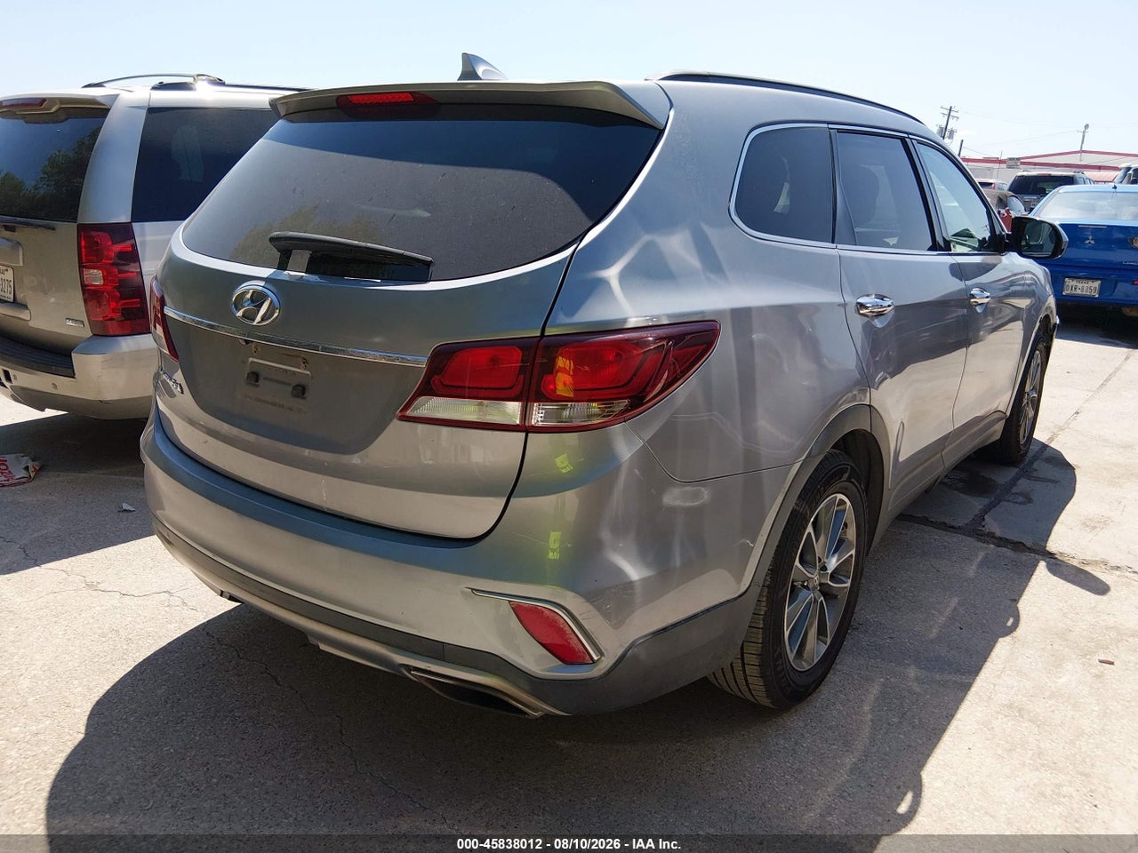 2018 HYUNDAI SANTA FE SE · 4/11