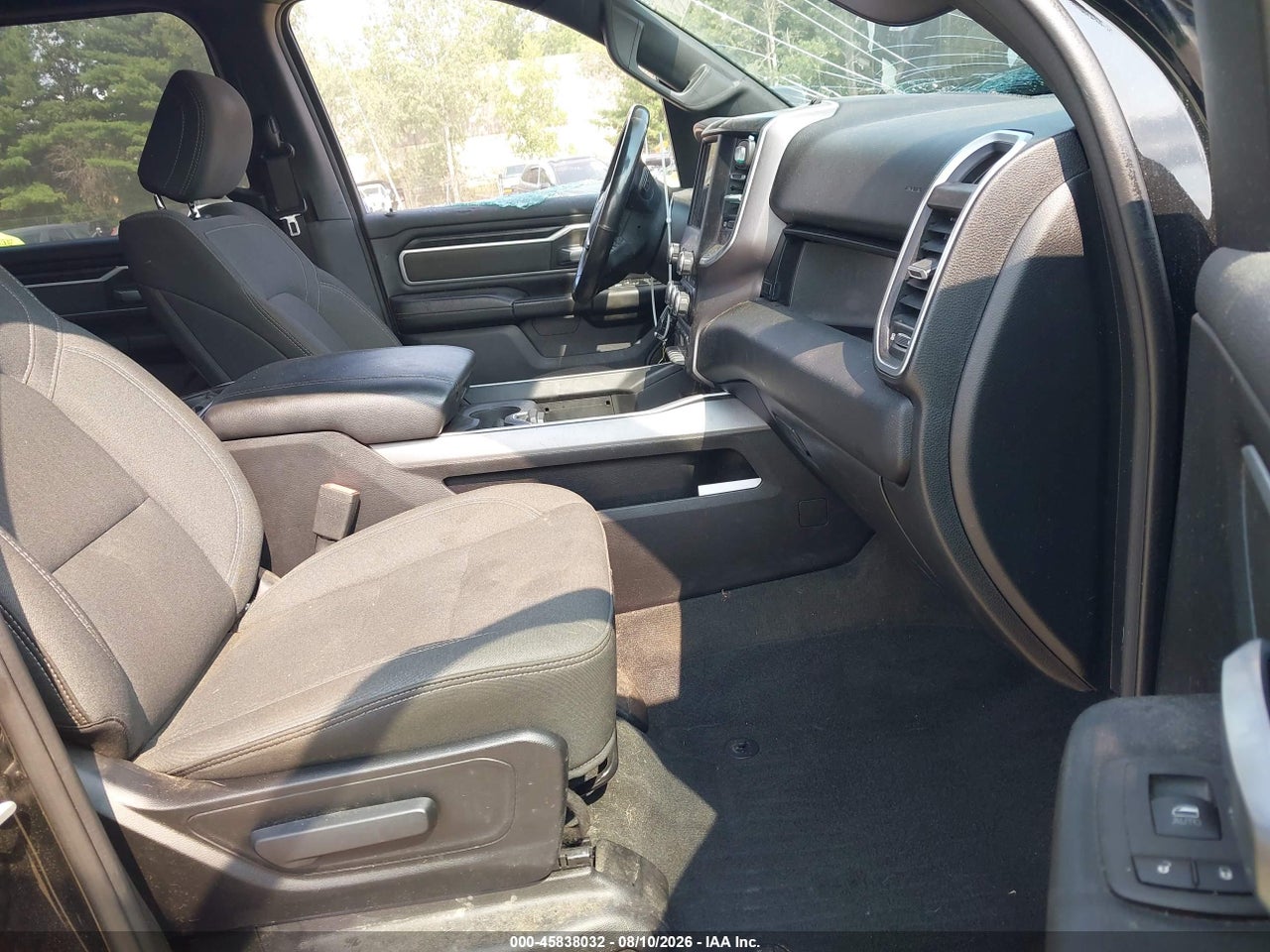 2021 RAM 1500 · 5/11
