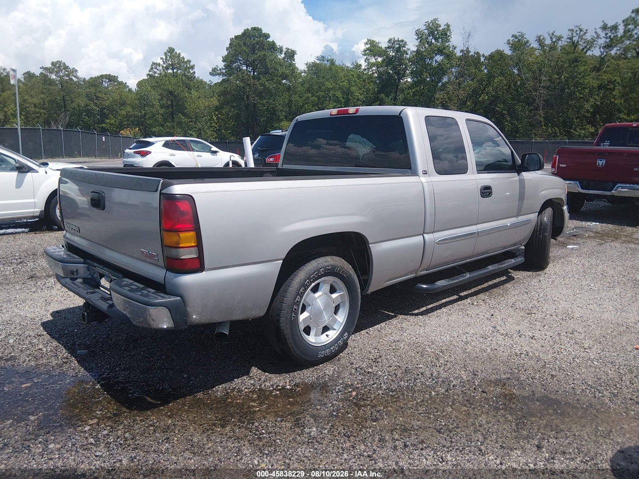 2GTEC19T851****** · 2005 GMC SIERRA 1500 SLT · 4/11