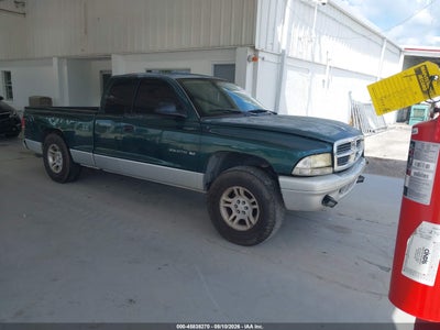 1B7GL42X82S****** · 2002 DODGE DAKOTA SLT