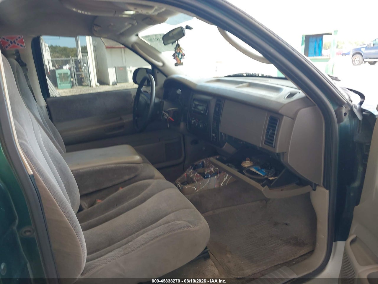 2002 DODGE DAKOTA SLT · 5/11