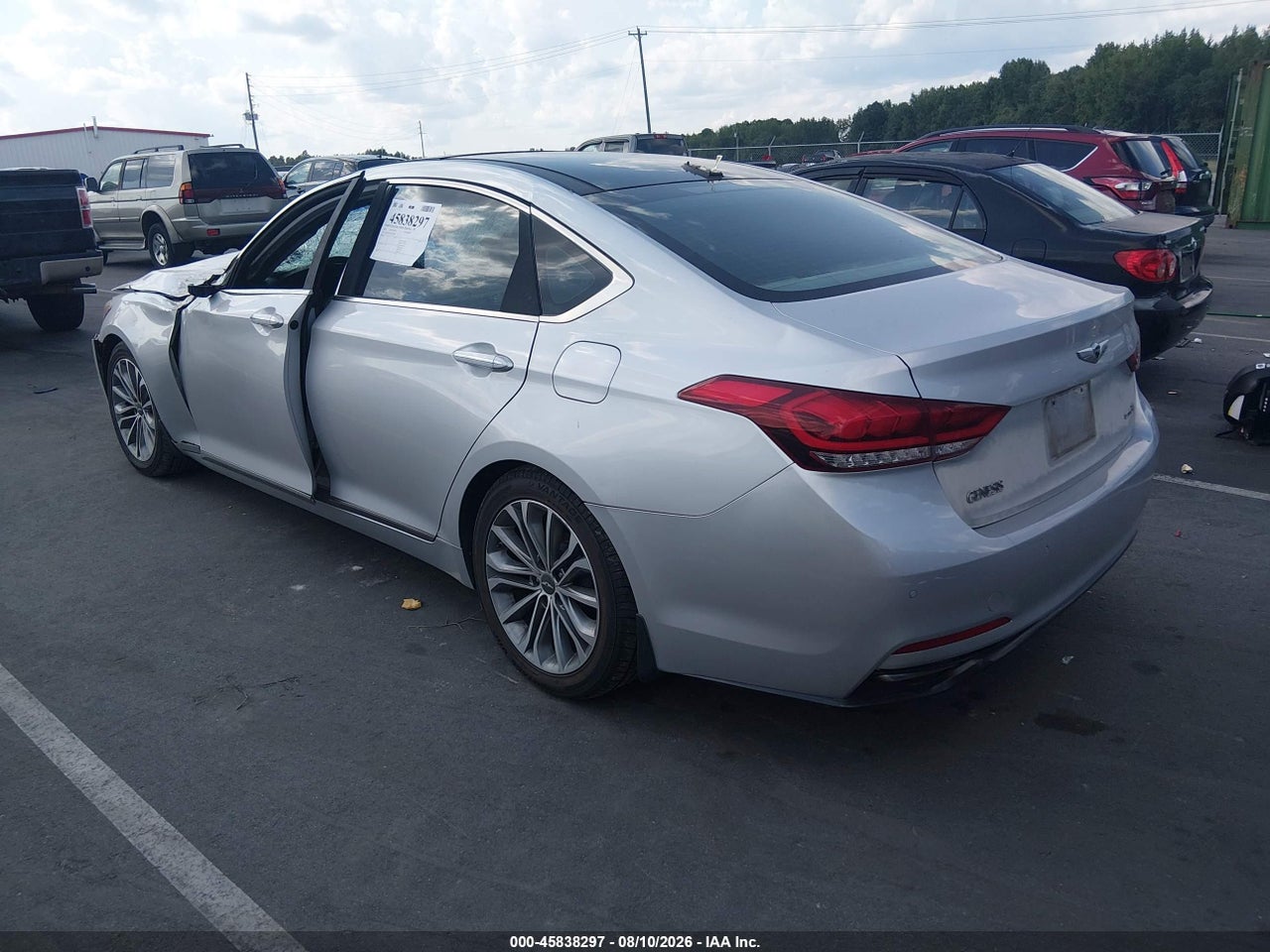 2015 HYUNDAI GENESIS 3.8 · 3/10