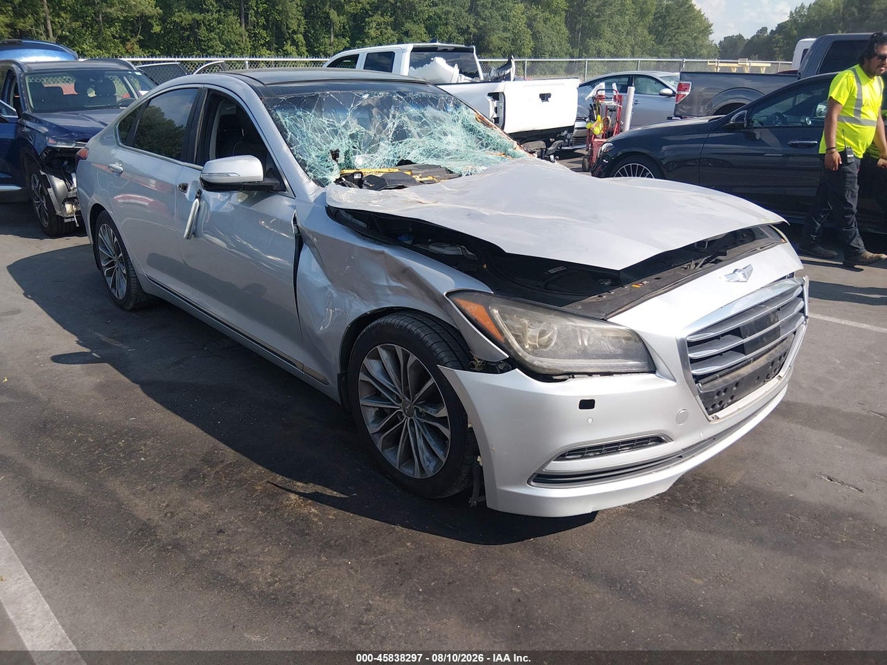 KMHGN4JE4FU****** · 2015 HYUNDAI GENESIS 3.8