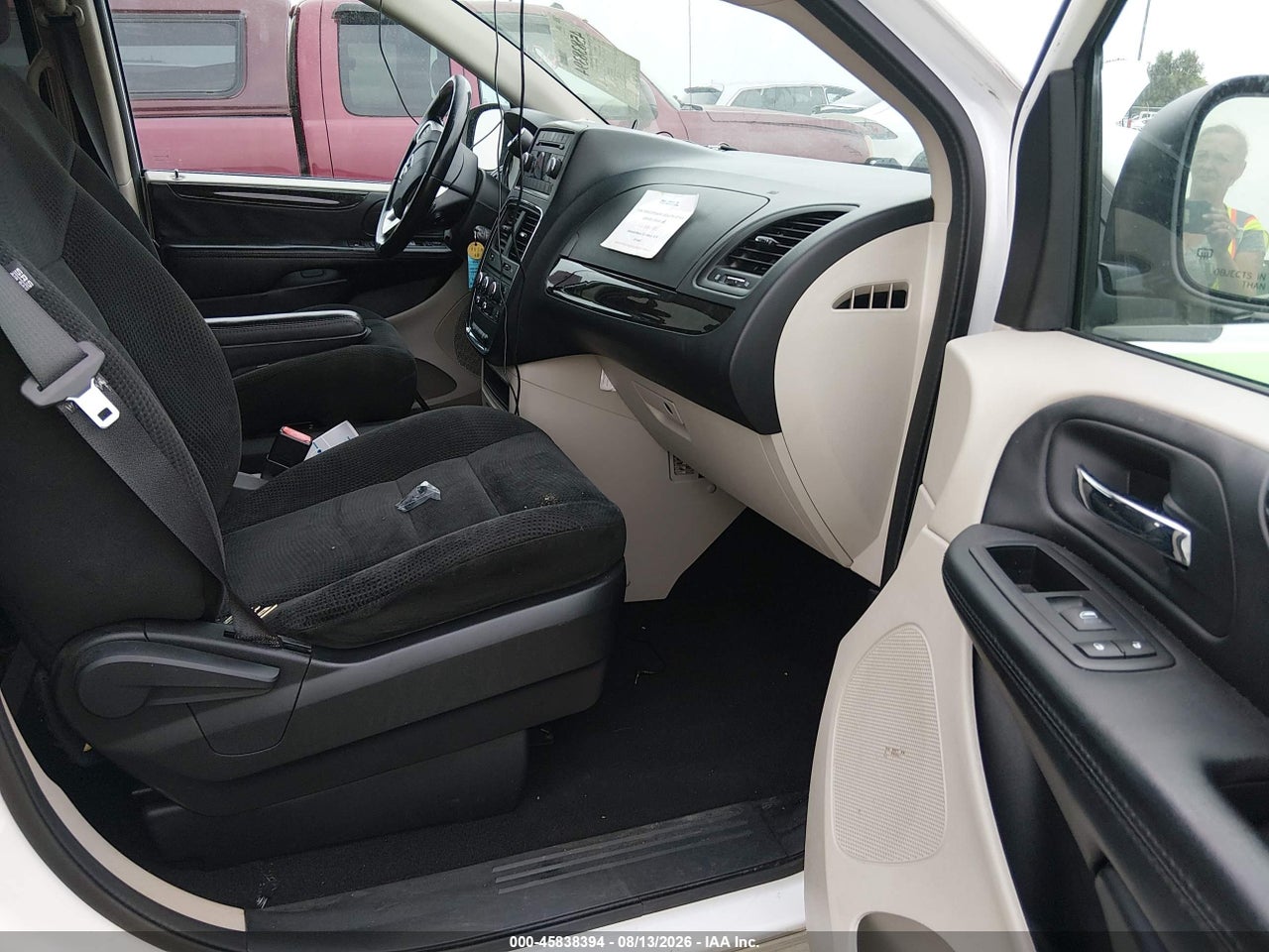 2017 DODGE GRAND CARAVAN SE · 5/11