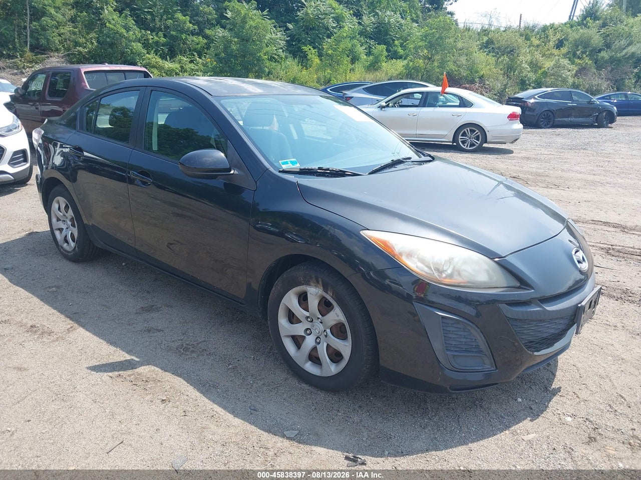 JM1BL1UG0B1****** · 2011 MAZDA MAZDA3 I SPORT