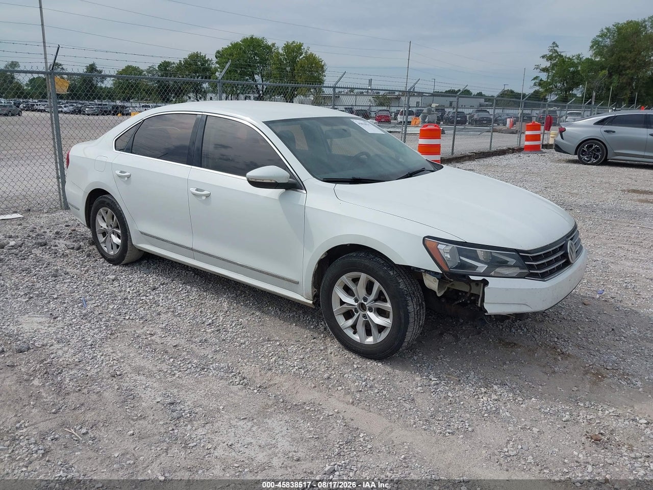1VWAT7A33HC****** · 2017 VOLKSWAGEN PASSAT 1.8T S