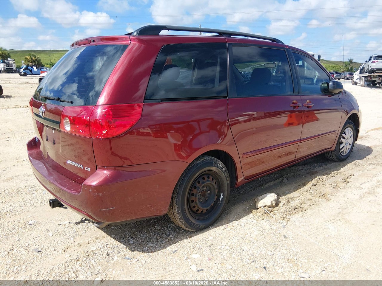 2006 TOYOTA SIENNA CE · 4/8