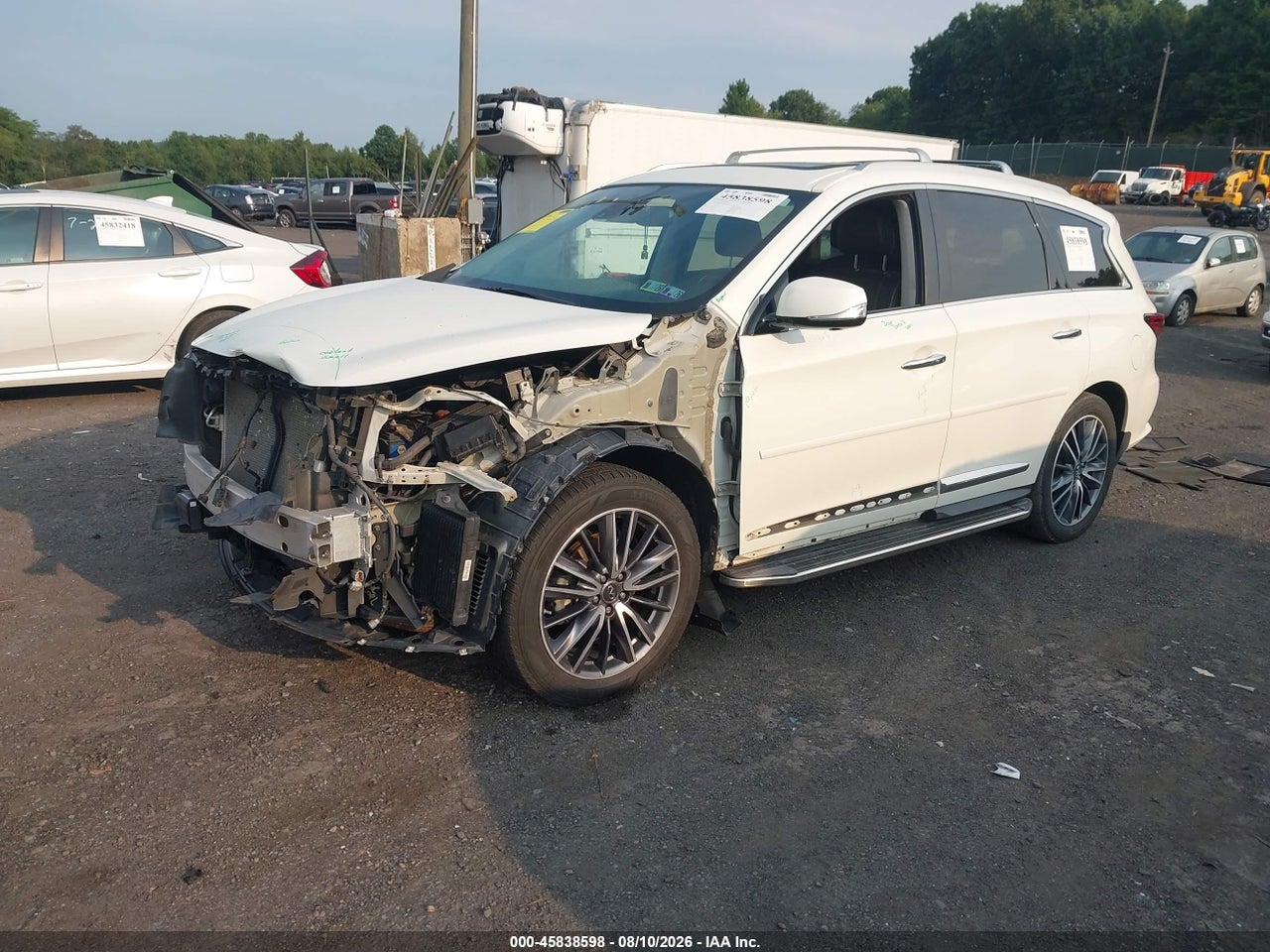 2017 INFINITI QX60 · 2/11