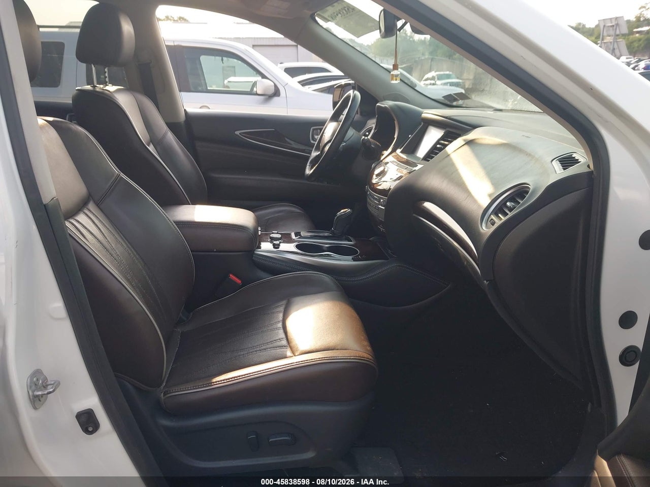 2017 INFINITI QX60 · 5/11