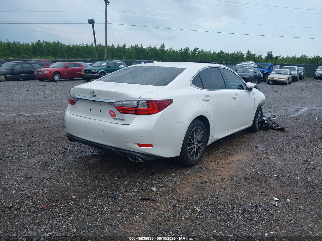 2017 LEXUS ES 350 · 4/10