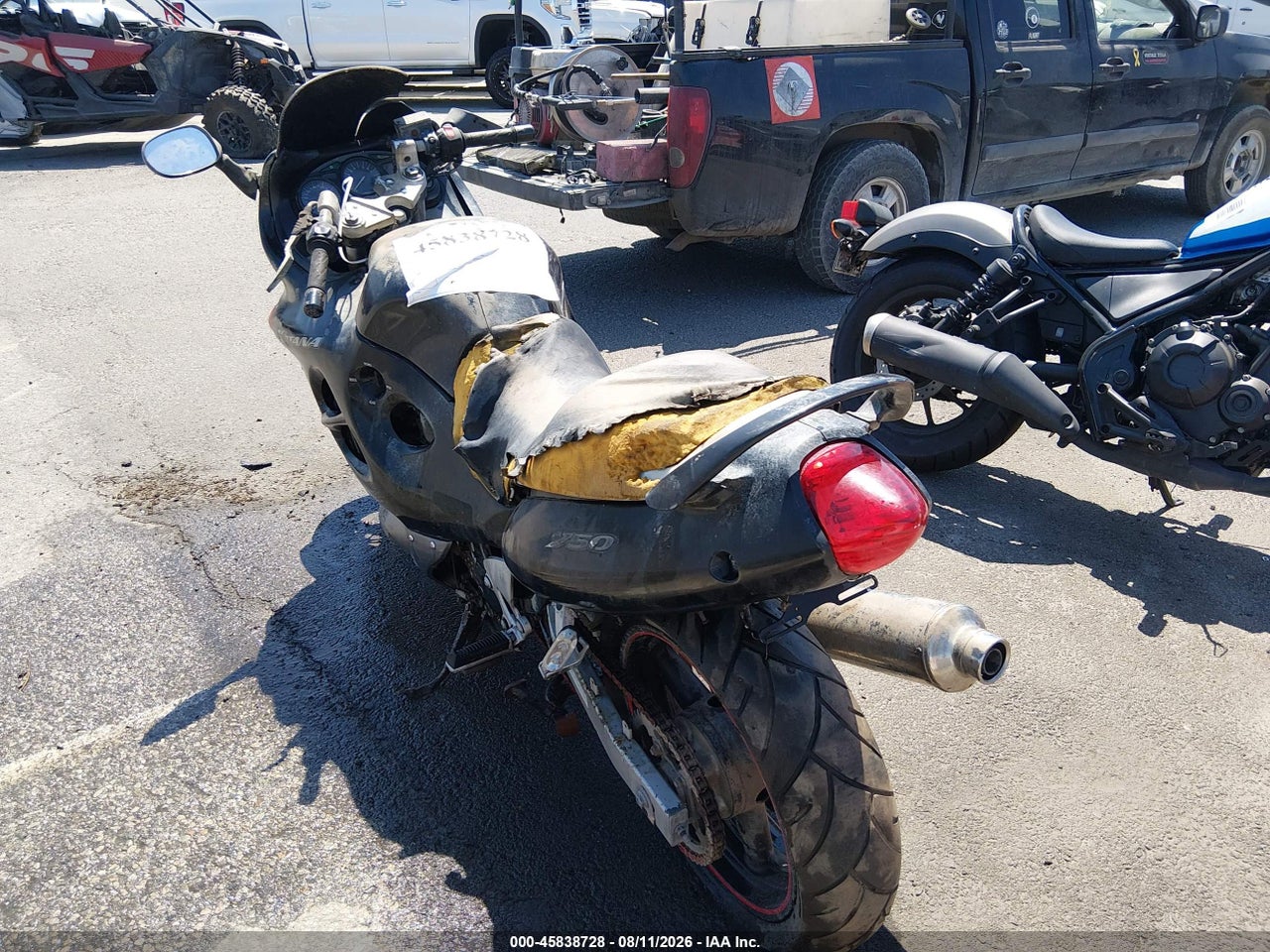 2001 SUZUKI GSX750 F · 3/11