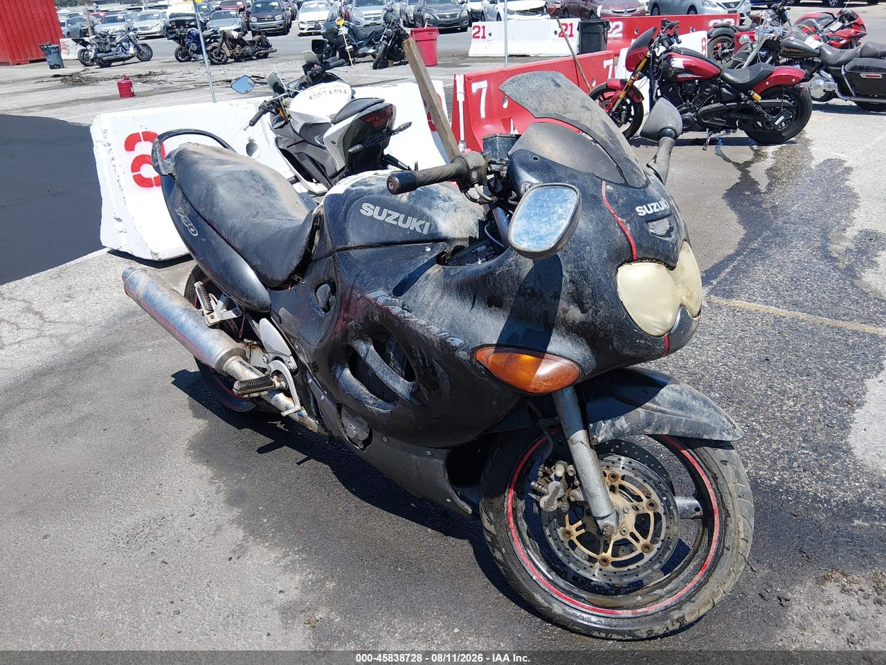JS1GR7GA712****** · 2001 SUZUKI GSX750 F