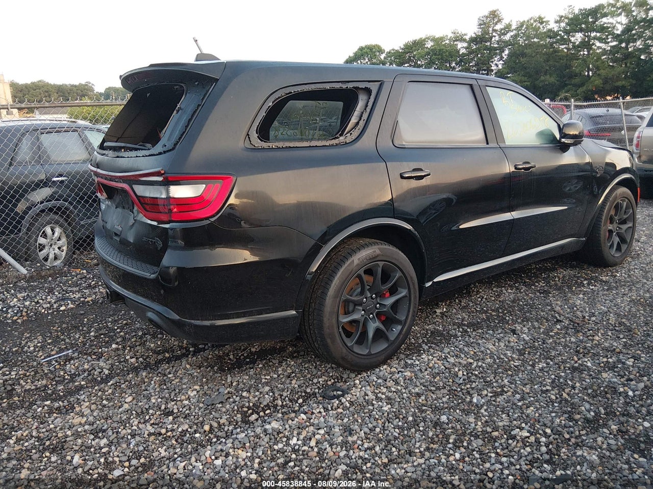 2024 DODGE DURANGO SRT HELLCAT PREMIUM AWD · 4/10