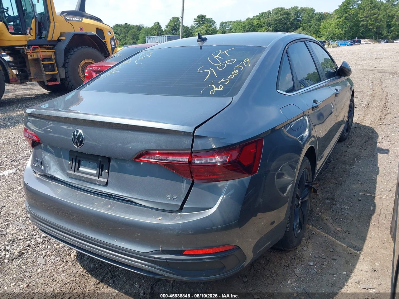 2023 VOLKSWAGEN JETTA 1.5T SE · 4/10