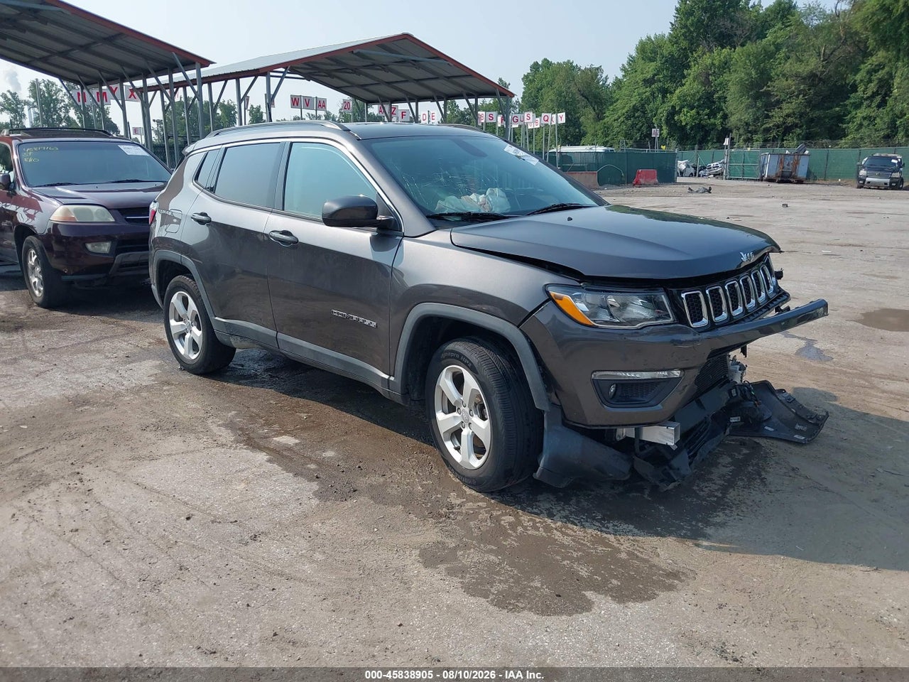 3C4NJDBB3JT****** · 2018 JEEP COMPASS LATITUDE 4X4