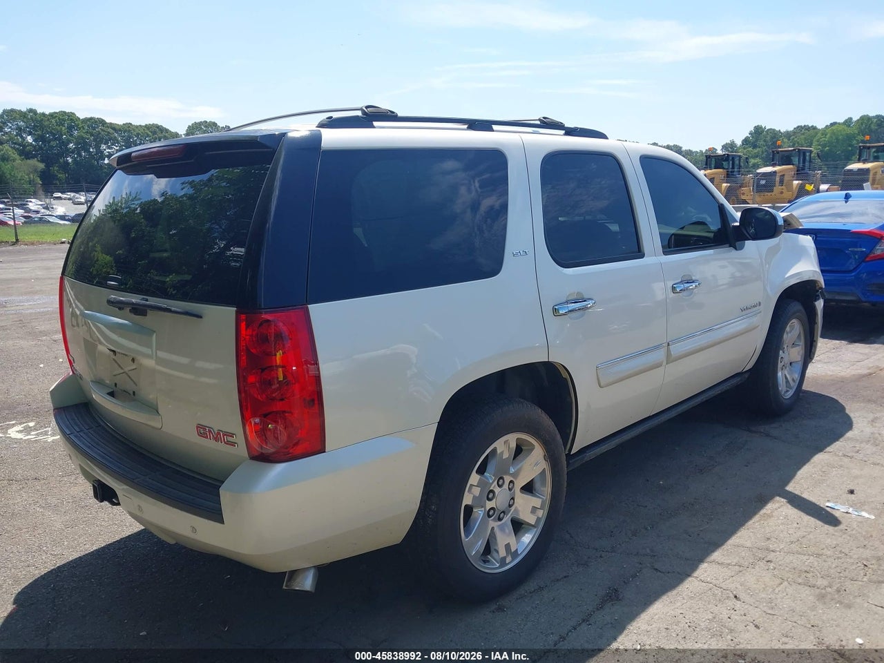 2008 GMC YUKON SLT · 4/11