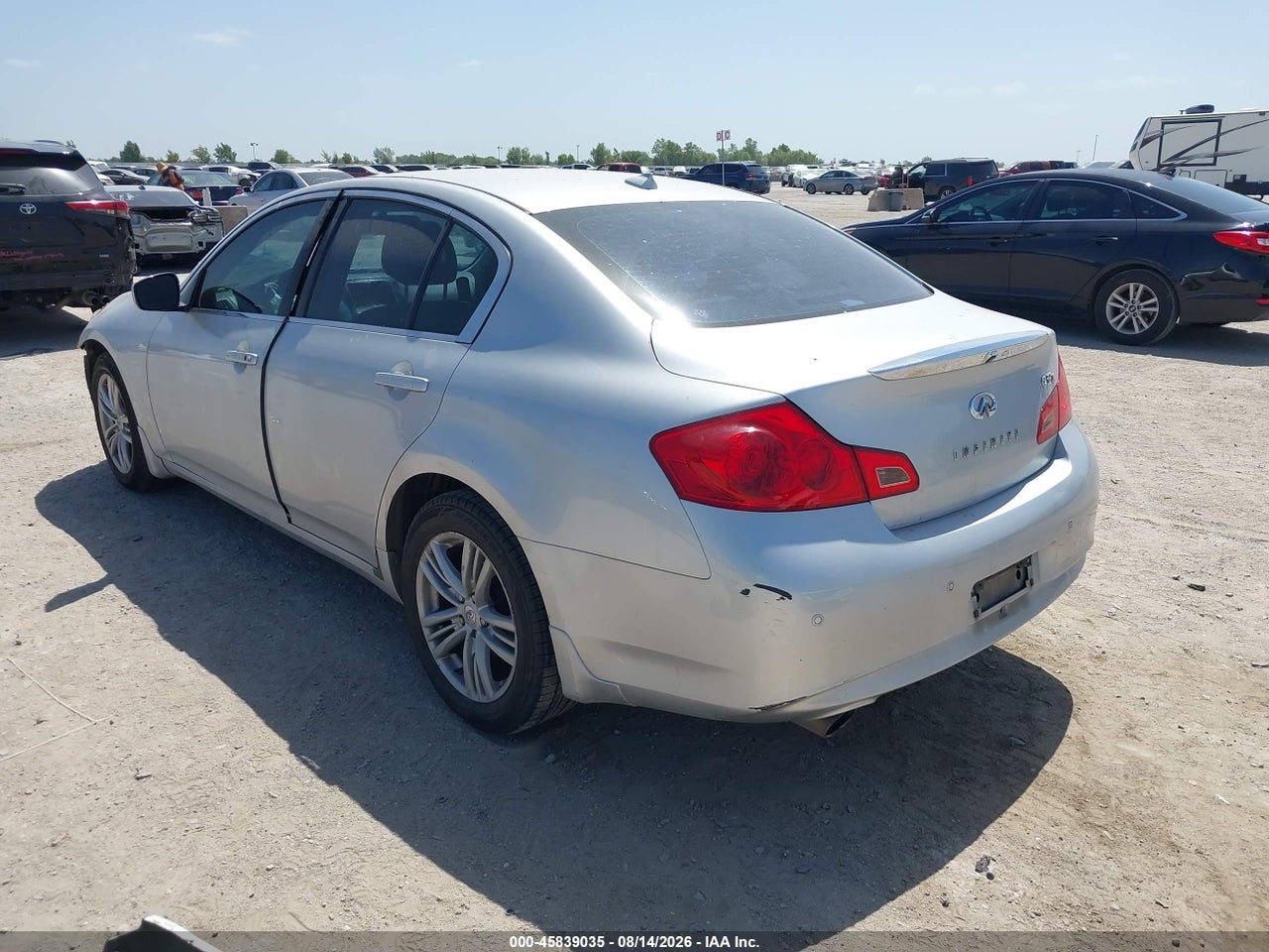 2012 INFINITI G37X · 3/11