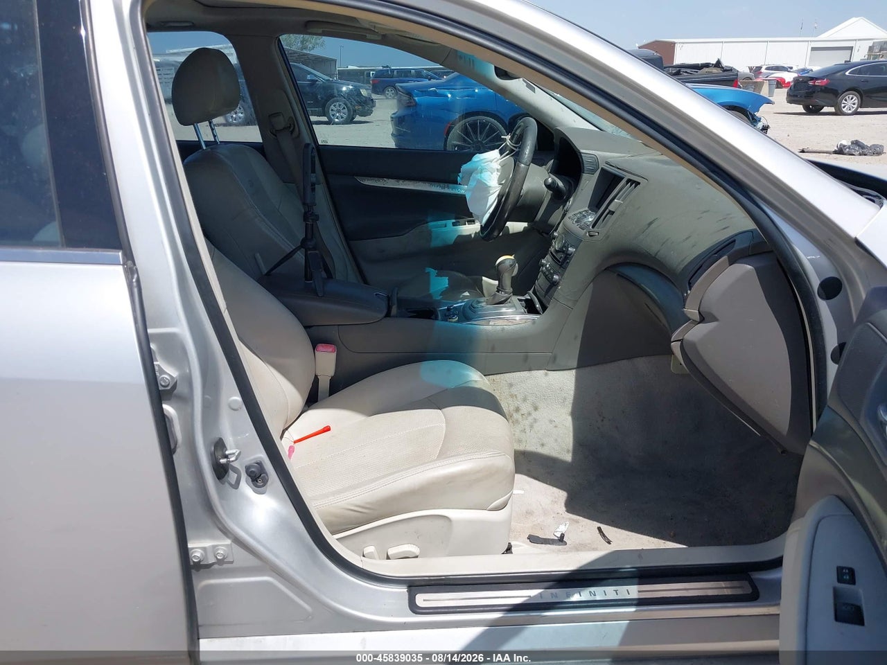 2012 INFINITI G37X · 5/11