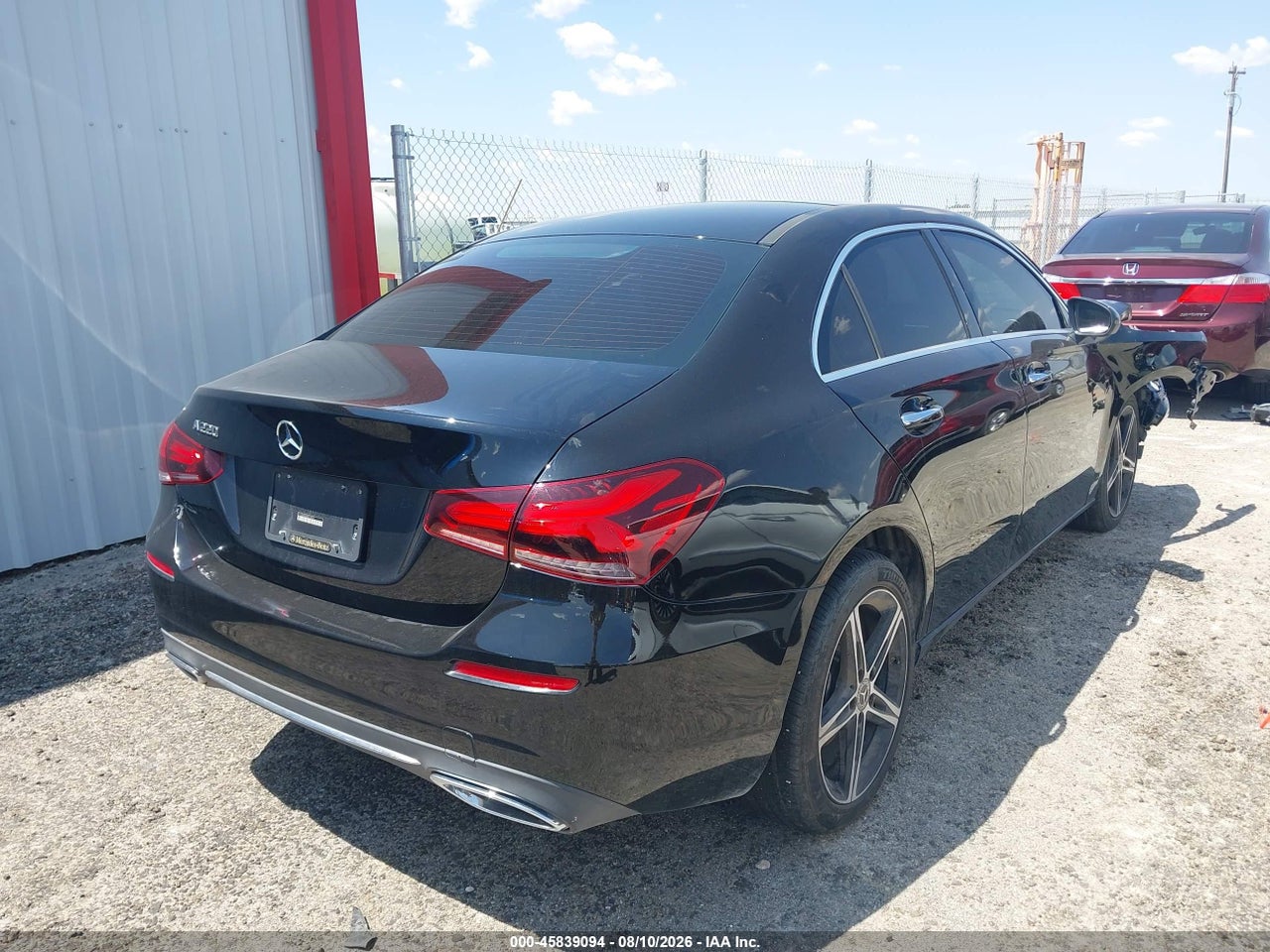 2021 MERCEDES-BENZ A 220 · 4/11