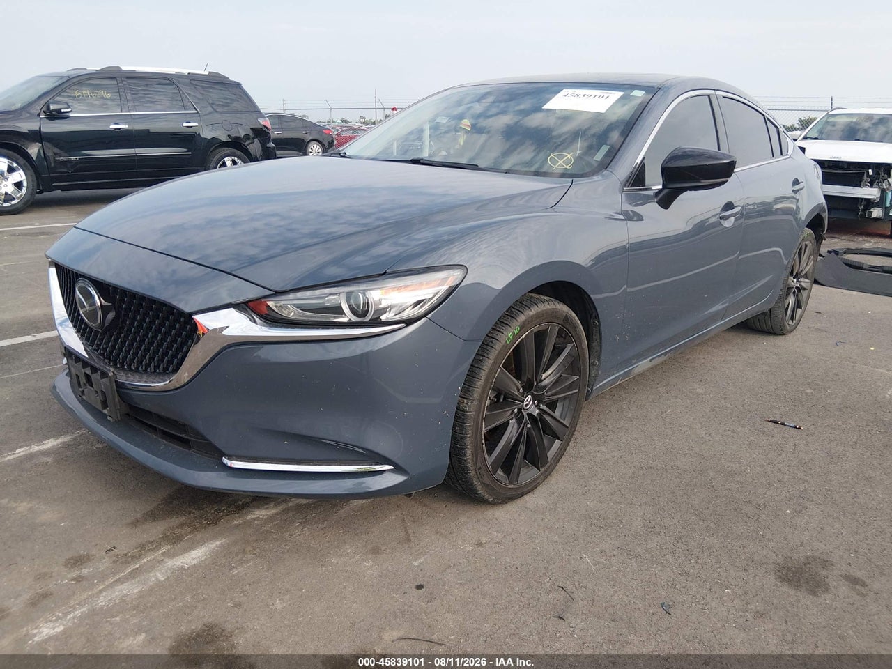 2021 MAZDA MAZDA6 CARBON EDITION · 2/11