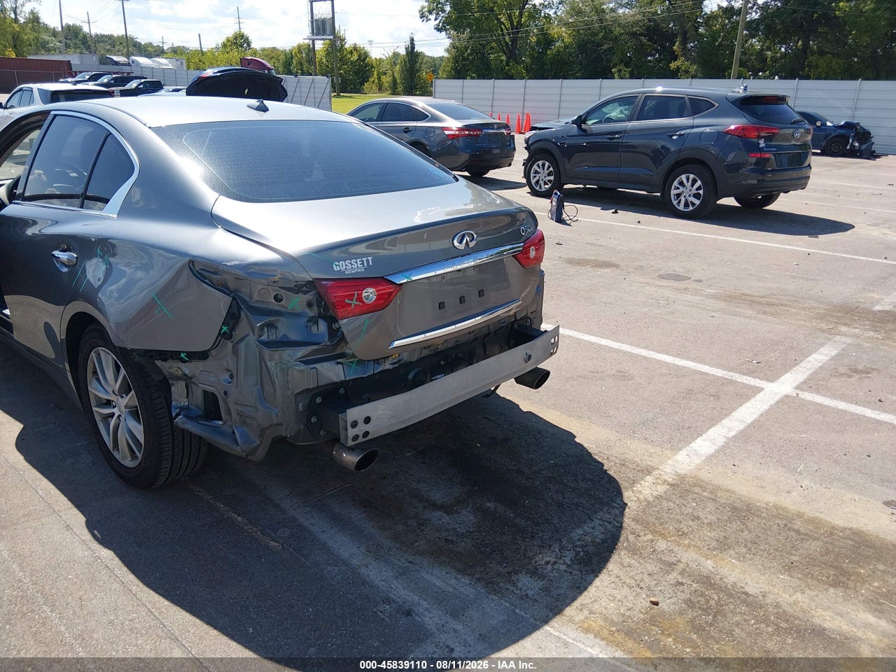 2015 INFINITI Q50 · 6/11