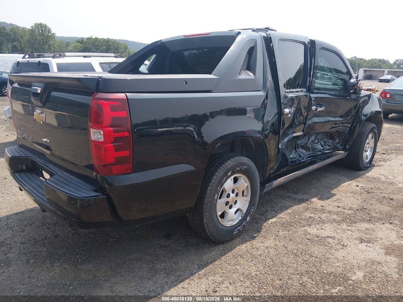 2012 CHEVROLET AVALANCHE LTZ · 4/11
