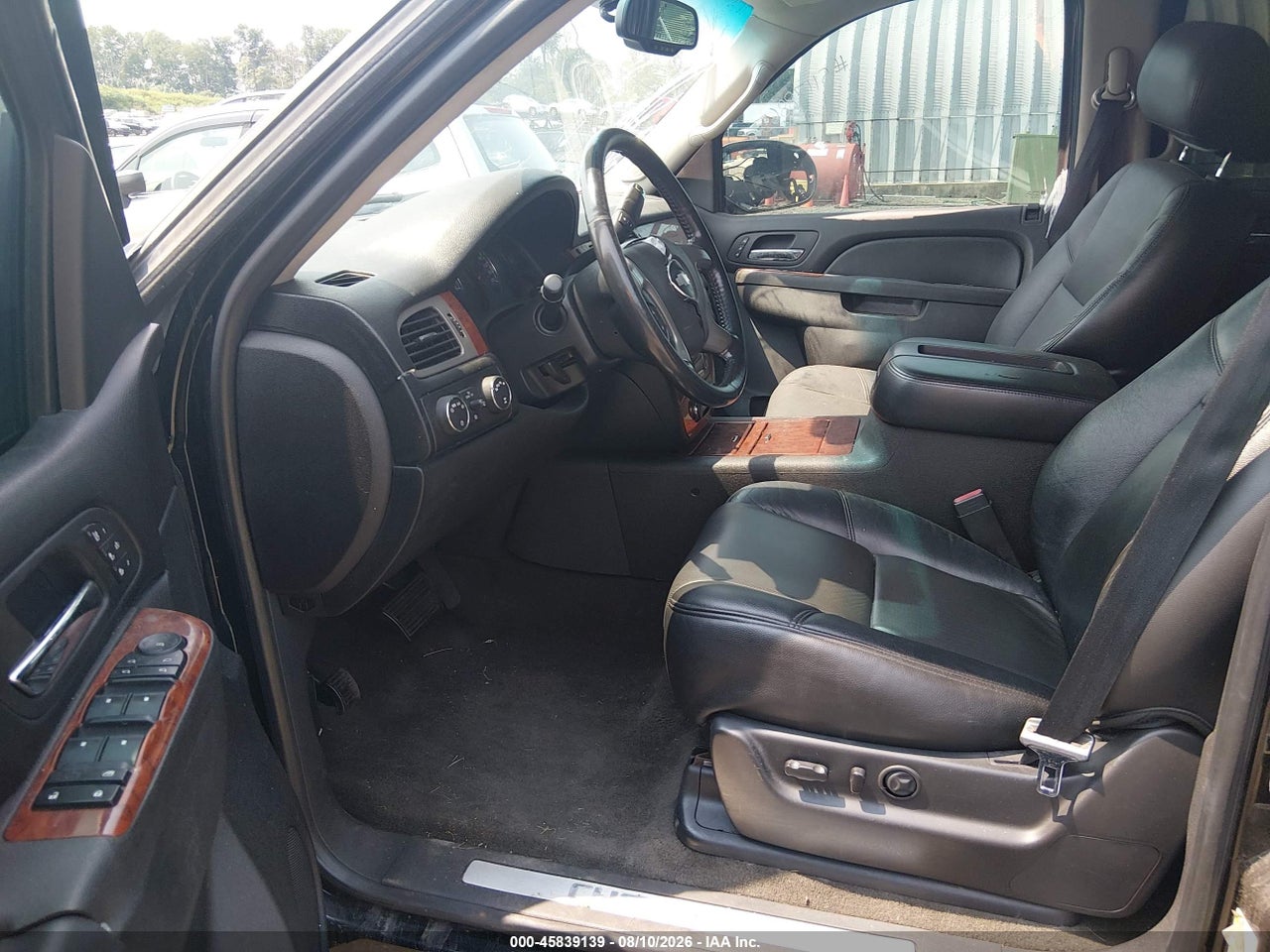 2012 CHEVROLET AVALANCHE LTZ · 5/11