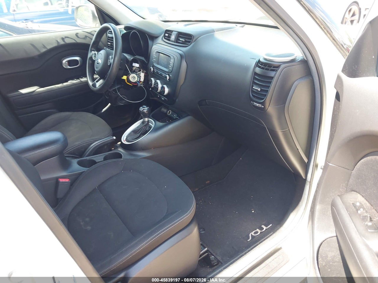 2016 KIA SOUL   · 5/11