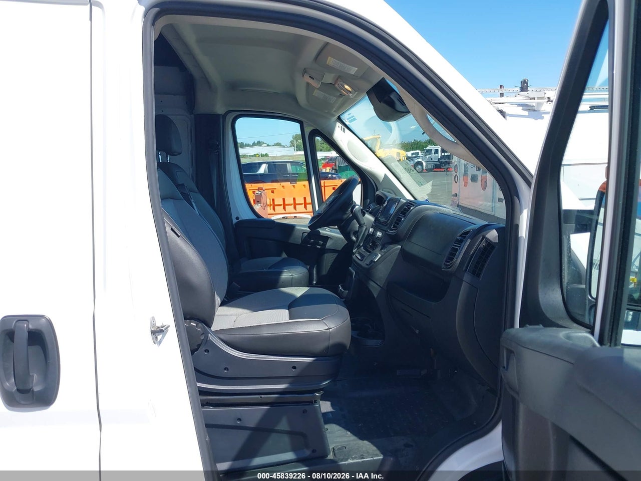 2025 RAM PROMASTER 2500 TRADESMAN HIGH ROOF 159 WB W/PASS SEAT · 5/11
