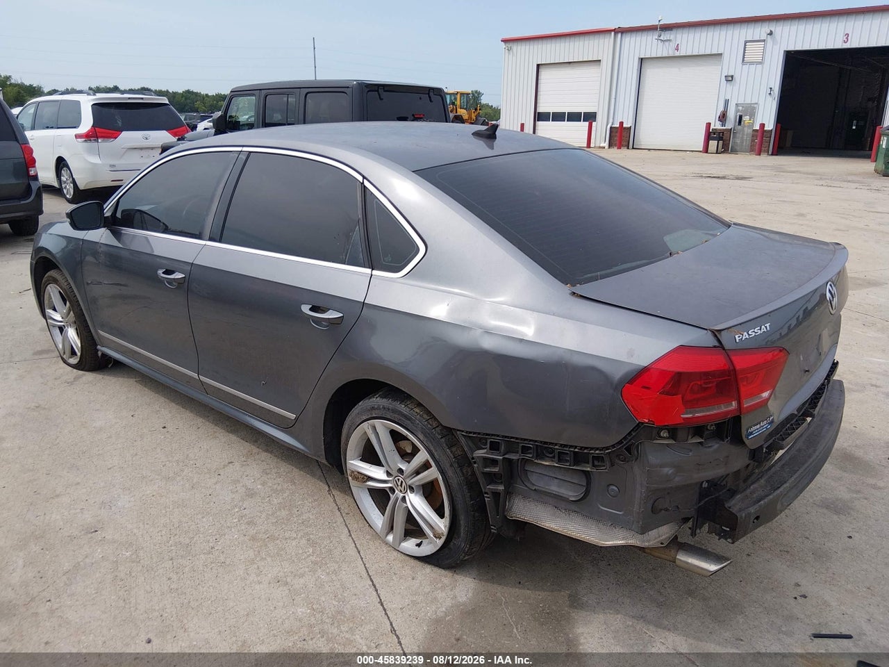 2014 VOLKSWAGEN PASSAT 2.0L TDI SEL PREMIUM · 3/11