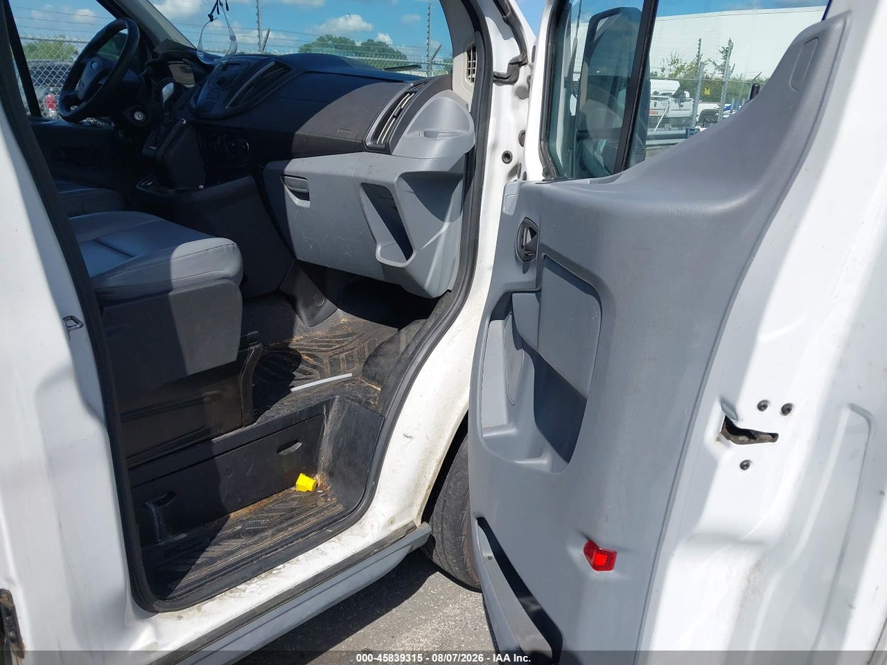2017 FORD TRANSIT-250   · 5/11