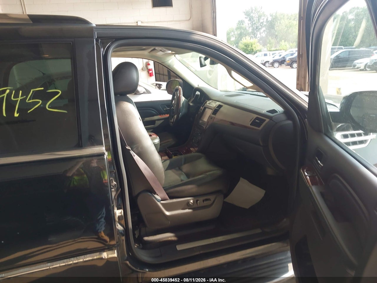 2013 CADILLAC ESCALADE LUXURY · 5/11