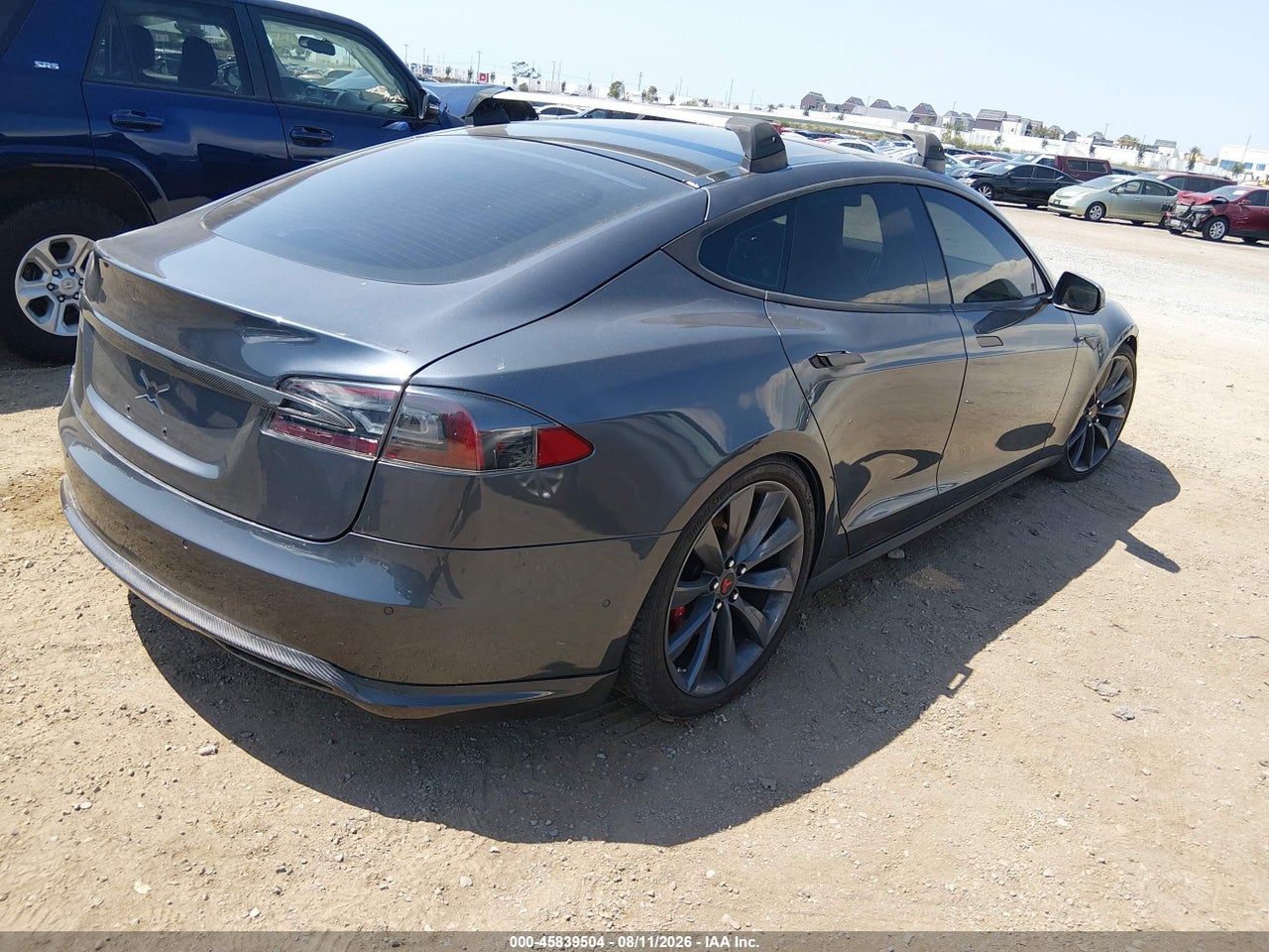 2015 TESLA MODEL S 70D/85D/P85D · 4/11